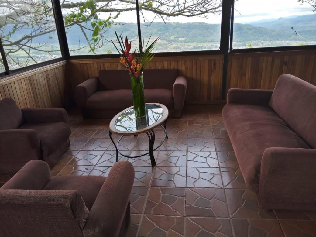 Hotel Green Mountain Τουριάλμπα Εξωτερικό φωτογραφία